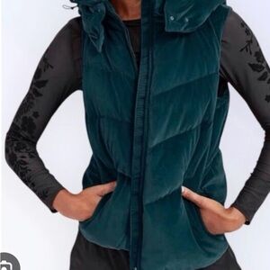 Athleta Teal Quilted Vest